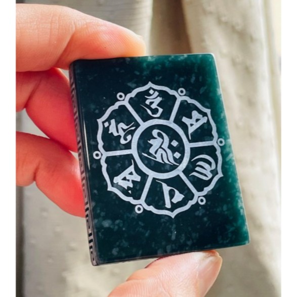 天然A貨翡翠 冰潤危藍雷射雕釋迦摩尼佛說法度化眾生翡翠佛牌 全透光滿藍瓜料 雷射噴砂精致顯工-細節圖5