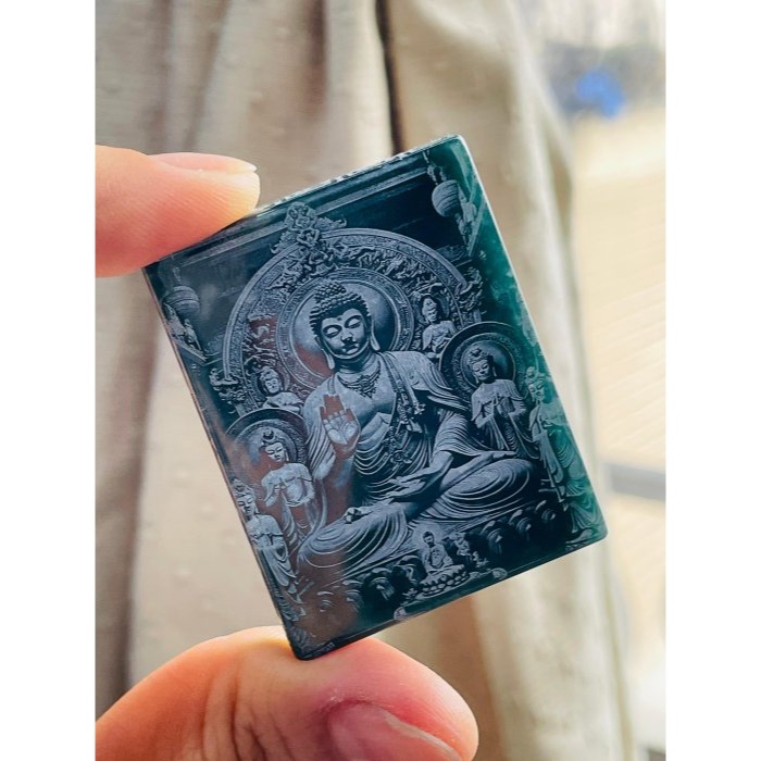 天然A貨翡翠 冰潤危藍雷射雕釋迦摩尼佛說法度化眾生翡翠佛牌 全透光滿藍瓜料 雷射噴砂精致顯工-細節圖7