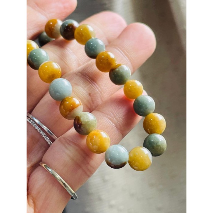 天然A貨緬甸玉 老坑多寶鴛鴦漸變紅7.5mm圓珠翡翠珠串/手鍊 內圍18cm 老熟油亮多彩 紅.黃.綠 顆顆圓潤透光-細節圖4