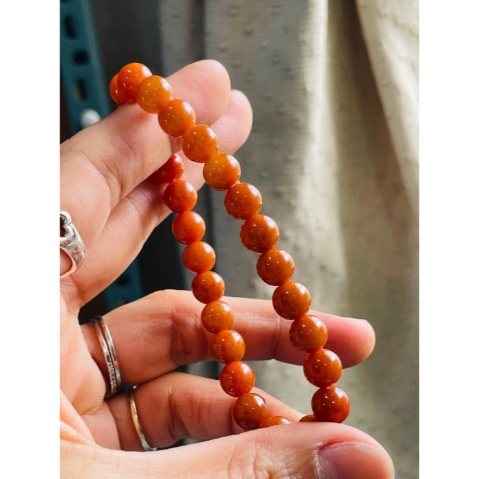 天然A貨緬甸玉 老坑紅7.5mm圓珠翡翠珠串/手鍊 內圍17cm 老熟油亮 色澤飽和 顆顆圓潤閃閃發光-細節圖3