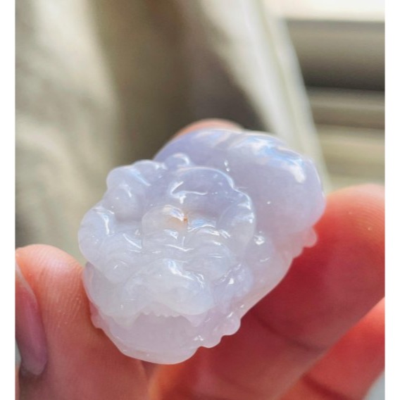 天然A貨翡翠 冰潤櫻花紫藏金手工雕招財貔貅翡翠玉墜/手牌 能見色粉嫩 帶幾抹金 頭大杏眼圓臀俏-細節圖2