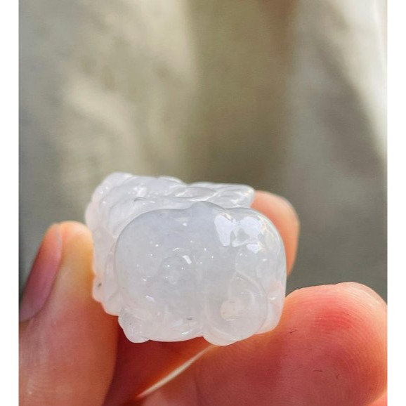 天然A貨緬甸玉 冰潤白冰手工巧雕招財貔貅翡翠玉墜 起冰好水頭 帶芝麻點 頭大圓臀-細節圖6