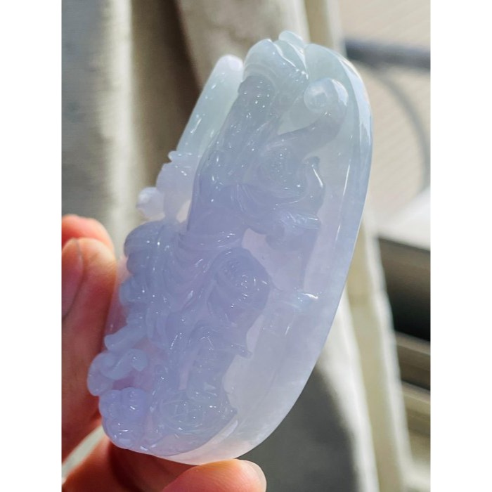 天然A貨緬甸玉 冰潤亮春彩獨家精雕玄天上帝翡翠玉牌 顯色粉紫粉綠底色 過底色滿不露白 法像精開 厚裝大牌型-細節圖4