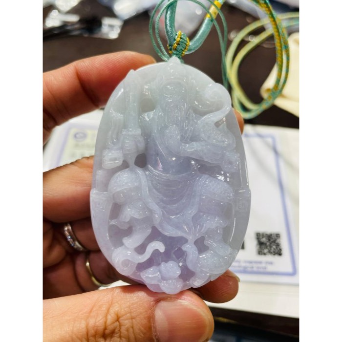 天然A貨緬甸玉 冰潤亮春彩獨家精雕玄天上帝翡翠玉牌 顯色粉紫粉綠底色 過底色滿不露白 法像精開 厚裝大牌型-細節圖9