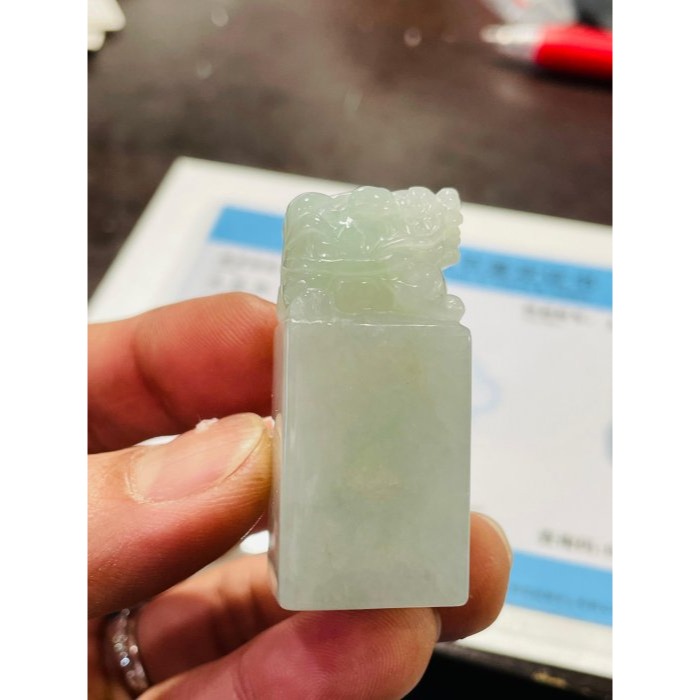 天然A貨緬甸玉 冰潤淡綠底色手工雕滿載而歸龍龜翡翠印章/方印/私章 起冰帶膠潤 淡綠滿底色-細節圖9