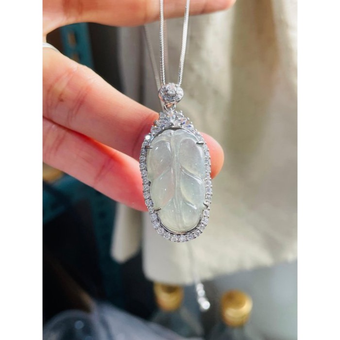 天然A貨緬甸玉 冰晴水大業有成/葉子翡翠玉墜 晶透滿底色 起光感種好水長透手影-細節圖2