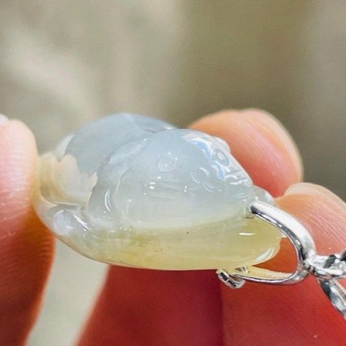 天然A貨緬甸玉 冰膠雪梨黃雙彩手工俏雕小貓咪翡翠玉墜 果凍膠肉巧喵星人 冰黃俏貓毯 獨一無二俏色巧工-細節圖3