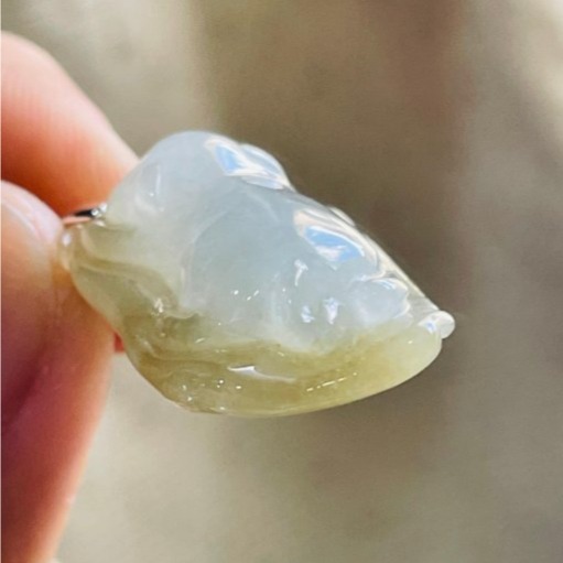 天然A貨緬甸玉 冰膠雪梨黃雙彩手工俏雕小貓咪翡翠玉墜 果凍膠肉巧喵星人 冰黃俏貓毯 獨一無二俏色巧工-細節圖4