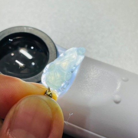 天然A貨緬甸玉 冰玻種白冰手工巧雕招財貔貅翡翠隨意扣 泛光晶透玻璃種 純色乾淨冰膠底庄 不大 小高貨-細節圖8