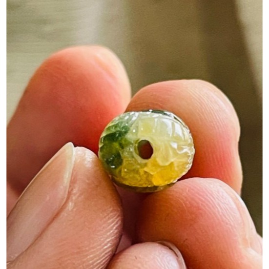 天然A貨緬甸玉 老坑冰三彩360度手工微雕一條龍翡翠小龍珠 起冰橘黃梨黃秋香綠 色滿冰潤 通孔頂珠-細節圖7