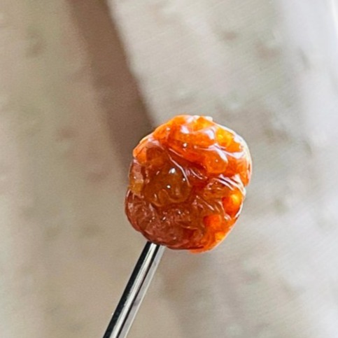 天然A貨緬甸玉 冰亮紅360度環繞微雕一條龍翡翠小龍珠 老熟起冰油亮 色滿勻稱 天然冰紅肉通孔頂珠-細節圖5