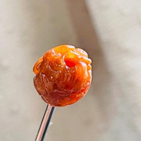 天然A貨緬甸玉 冰亮紅360度環繞微雕一條龍翡翠小龍珠 老熟起冰油亮 色滿勻稱 天然冰紅肉通孔頂珠-細節圖7