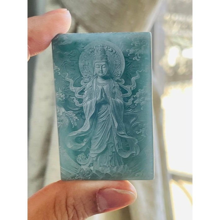 冰潤危藍雷射雕合掌觀音翡翠佛牌 全透光滿藍綠瓜料 方正牌形 噴砂影雕精致顯工-細節圖7