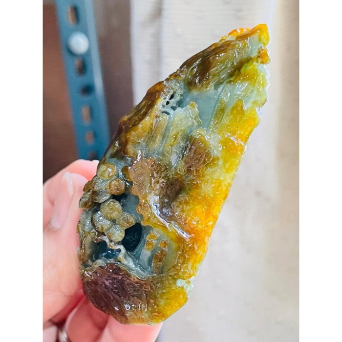 天然A貨緬甸玉 老坑蜜糖金雙彩雙面牙籤精工金風送爽翡翠山水玉墜/擺件 起冰油亮黃霧包覆油綠肉 附台証-細節圖3