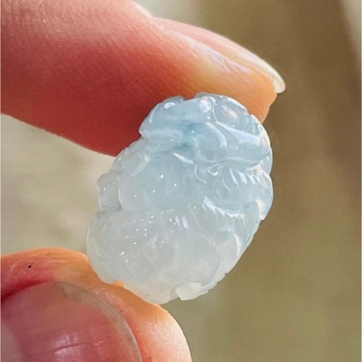 天然A貨緬甸玉 冰飄花手工360度環繞滿雕一條龍翡翠龍珠/頂珠 起光晶透無棉底妝 滿滿藍花點綴-細節圖5