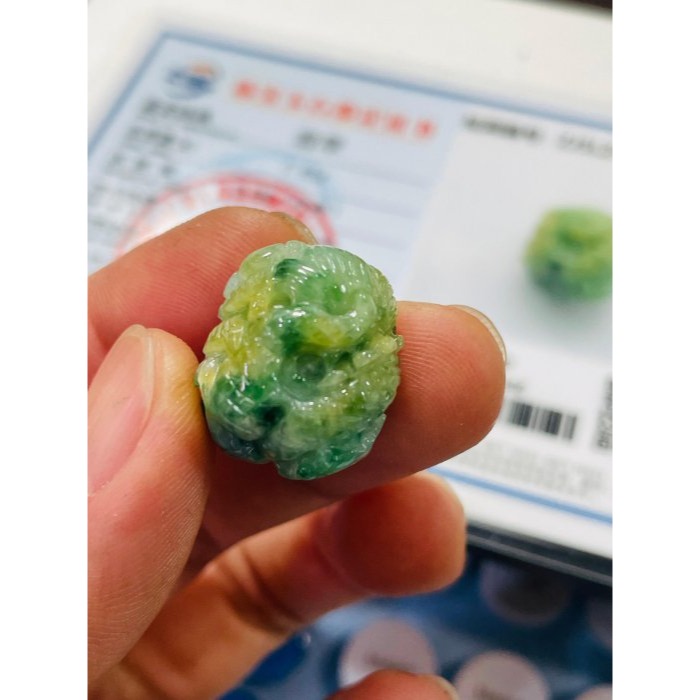 天然A貨緬甸玉 老坑黃加綠三彩手工無死角巧雕一條龍翡翠大龍珠 辣綠花 冰黃360度環繞全帶色 冰潤艷色16咪珠-細節圖10