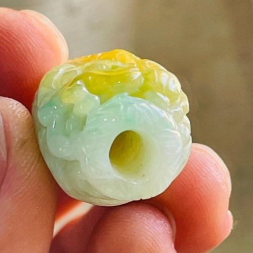 天然A貨緬甸玉 冰潤黃加綠三彩手工環繞巧雕一條龍翡翠大龍珠 起冰金黃巧龍首 鮮亮果綠增色-細節圖7