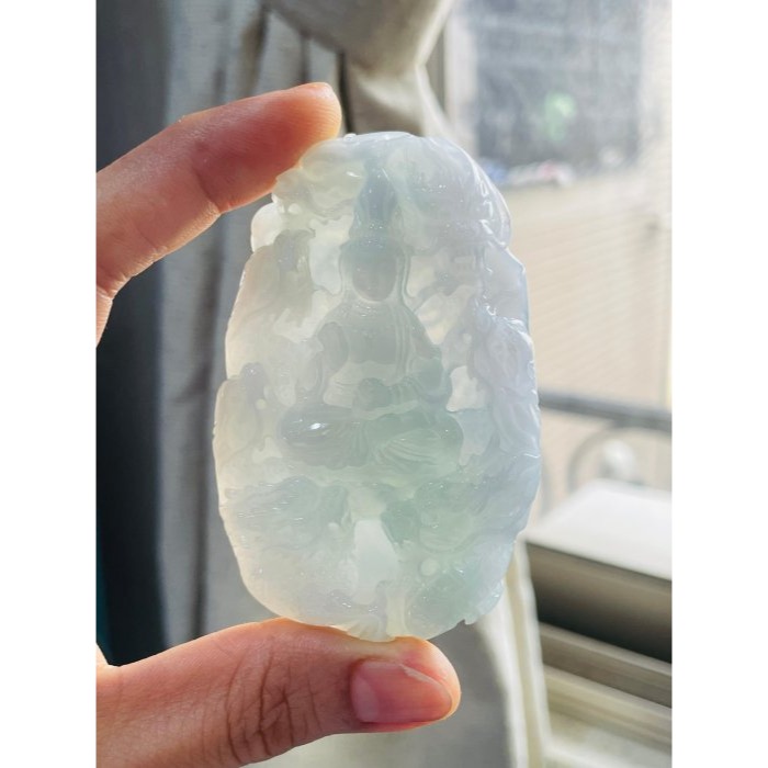 天然A貨緬甸玉 冰種藍綠雙面精工九龍寶珠觀音翡翠佛牌 晶透起光淡藍青底色 法像精開磨砂 附台證-細節圖8