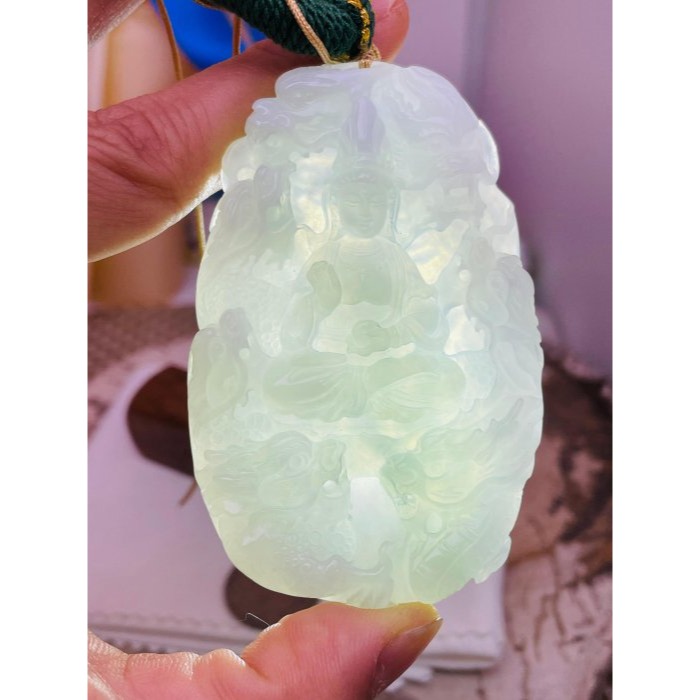 天然A貨緬甸玉 冰種藍綠雙面精工九龍寶珠觀音翡翠佛牌 晶透起光淡藍青底色 法像精開磨砂 附台證-細節圖9