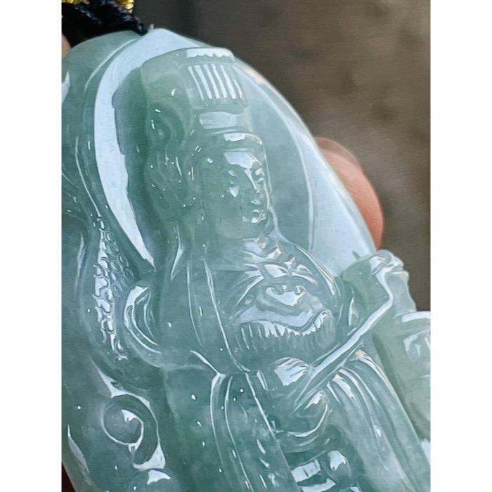 天然A貨緬甸玉 冰膠晴綠雙面精工獨家版天上聖母/提燈媽祖翡翠佛牌 色滿勻稱過底 千順護航祖廟加持 法像精開 工藝精湛-細節圖2
