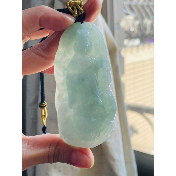 天然A貨緬甸玉 冰膠晴綠雙面精工獨家版天上聖母/提燈媽祖翡翠佛牌 色滿勻稱過底 千順護航祖廟加持 法像精開 工藝精湛-細節圖8