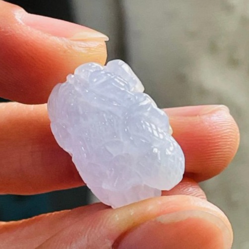 天然A貨緬甸玉 冰種白冰俏金360度環繞滿雕鴻運當頭一條龍翡翠大龍珠/頂珠 純冰晶瑩剔透 一抹冰黃畫龍點睛 霸氣16咪冰-細節圖5