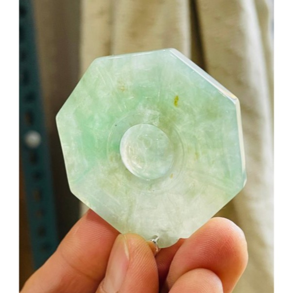 天然A貨緬甸玉 冰飄花藏金太極八卦翡翠玉墜 起冰透手 辣色陽綠絲 綠花 灑金 上身妥妥亮眼綠-細節圖7