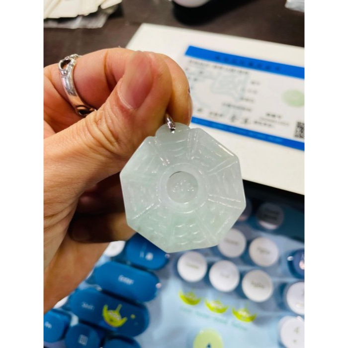 天然A貨緬甸玉 冰潤淡底色太極八卦翡翠玉墜 起冰淡綠 色淡能見色 透手影帶水頭 配戴無壓力大小-細節圖10