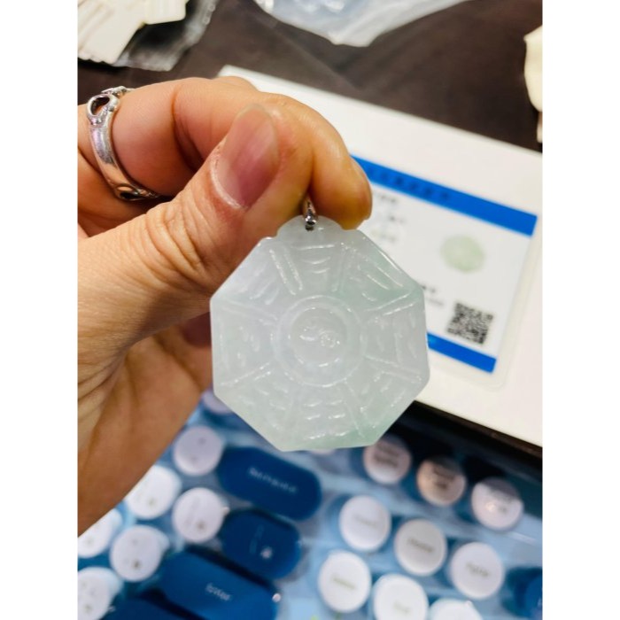 天然A貨緬甸玉 冰潤小飄花太極八卦翡翠玉墜 晶透起冰 飄綠絲小綠花 透手好水頭 配戴無壓力大小-細節圖9