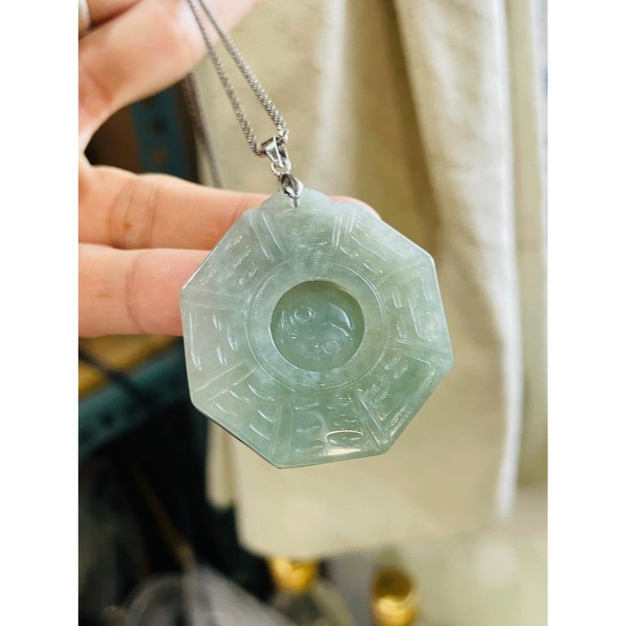 天然A貨緬甸玉 冰潤晴藍太極八卦翡翠玉墜 乾淨無色根底妝 透手冰油青 大小配戴合宜-細節圖3
