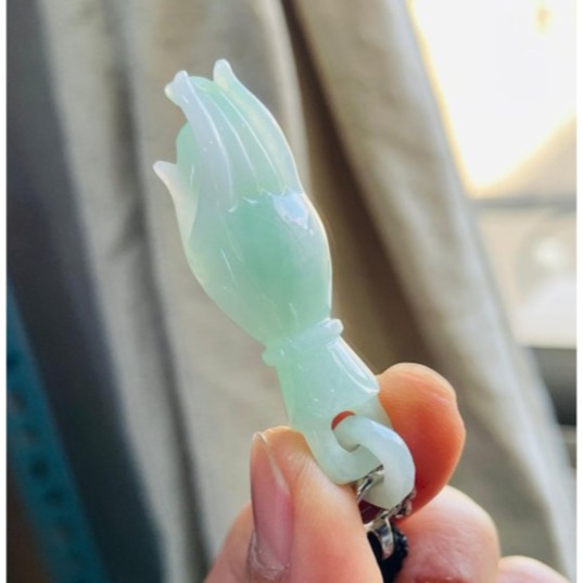 天然A貨緬甸玉 老坑冰膠果綠手工雕掌上明珠翡翠玉墜 起光感膠潤底妝 飽滿掌心優美佛手-細節圖5