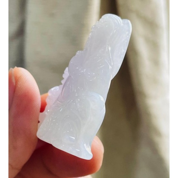 天然A貨緬甸玉 冰潤淡紫立體雕玄天上帝翡翠玉墜 淡粉紫底色近白 一抹能見紫 易配戴大小-細節圖5