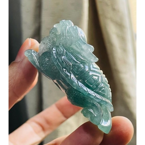 天然A貨緬甸玉 冰種湖綠手雕精工滿載而歸龍龜翡翠玉墜/擺件 冰透光感QQ果凍膠底 老坑帶綠冰料-細節圖4