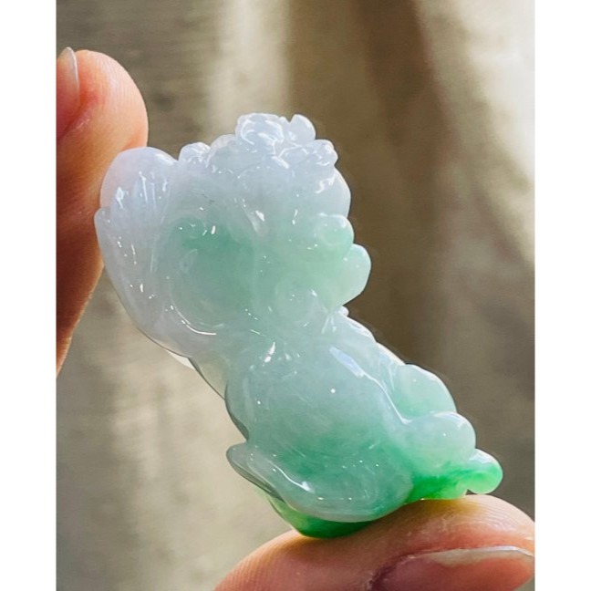天然A貨緬甸玉 辣白底青手工精雕財路雙開有求必應貔貅翡翠擺件(一對)  冰潤白綠交融 色辣工精 一柔一陽左招財右守宅-細節圖4