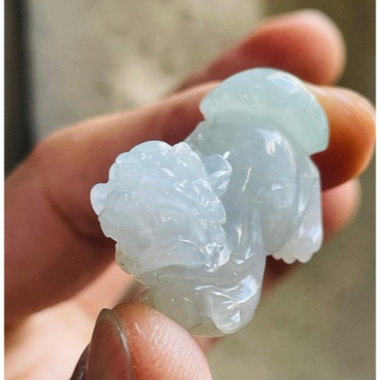 天然A貨緬甸玉 辣白底青手工精雕財路雙開有求必應貔貅翡翠擺件(一對)  冰潤白綠交融 色辣工精 一柔一陽左招財右守宅-細節圖6