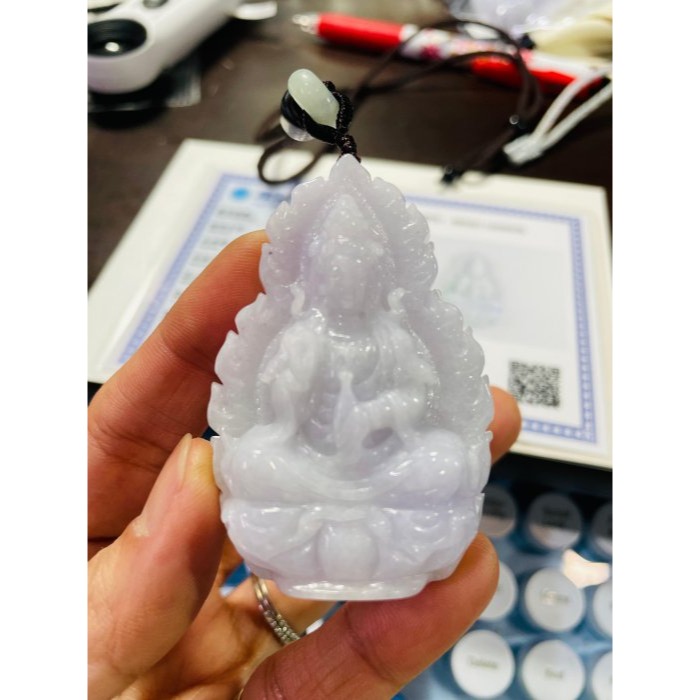 天然A貨緬甸玉 細潤粉紫火焰雕工淨瓶觀音翡翠佛牌 細肉滿色淡紫底色 紫中透淡綠 雕工立體完美一刀切牌形-細節圖9