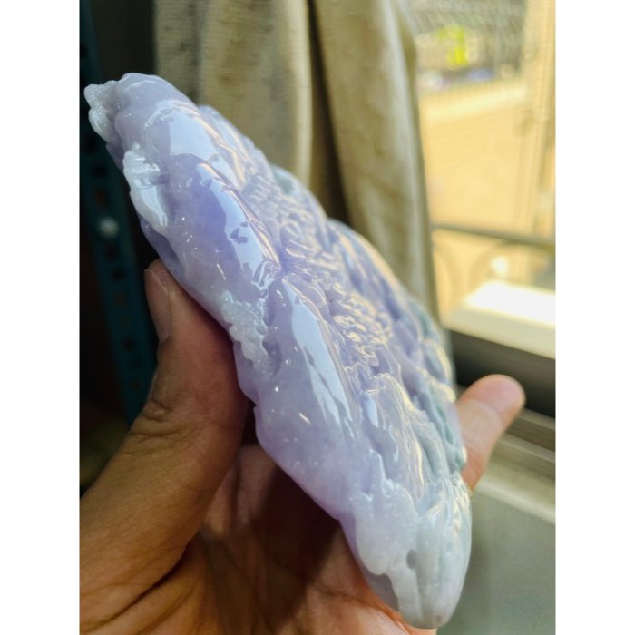 天然A貨緬甸玉 冰潤亮紫俏綠手工雙面精雕奼紫嫣紅翡翠山水擺件 過底粉紫青山綠水點綴 色濃聚色不失色 厚庄內外景交錯層次分-細節圖4