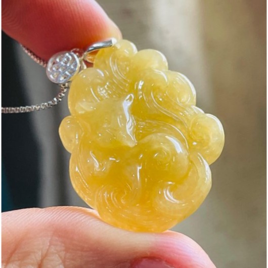 天然A貨緬甸玉 溫潤橙黃滿色黃金九尾狐狸翡翠玉墜 色滿勻稱 油亮成色飽和 不大配帶無壓力-細節圖3