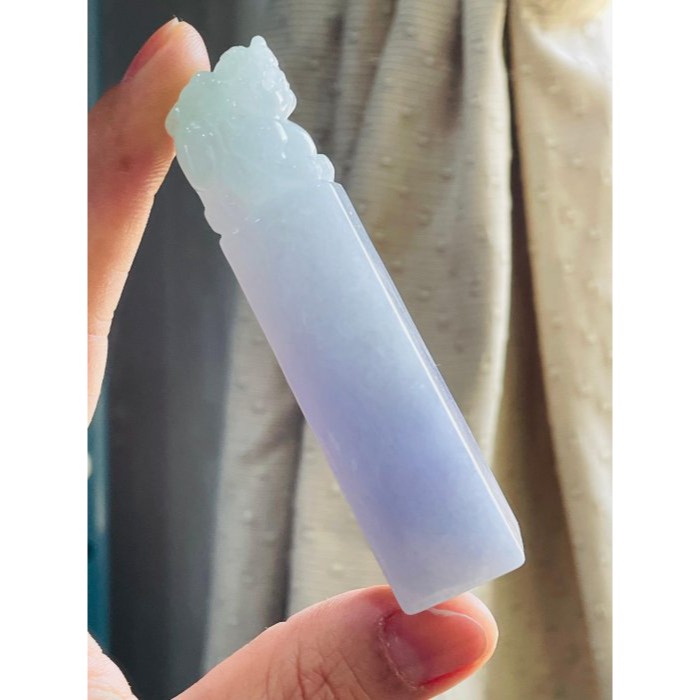 天然A貨緬甸玉 冰潤粉紫俏綠手工雕招財貔貅翡翠印章/方印 粉嫩紫綠分明 俏色巧雕 特色完美長印 大印體-細節圖2