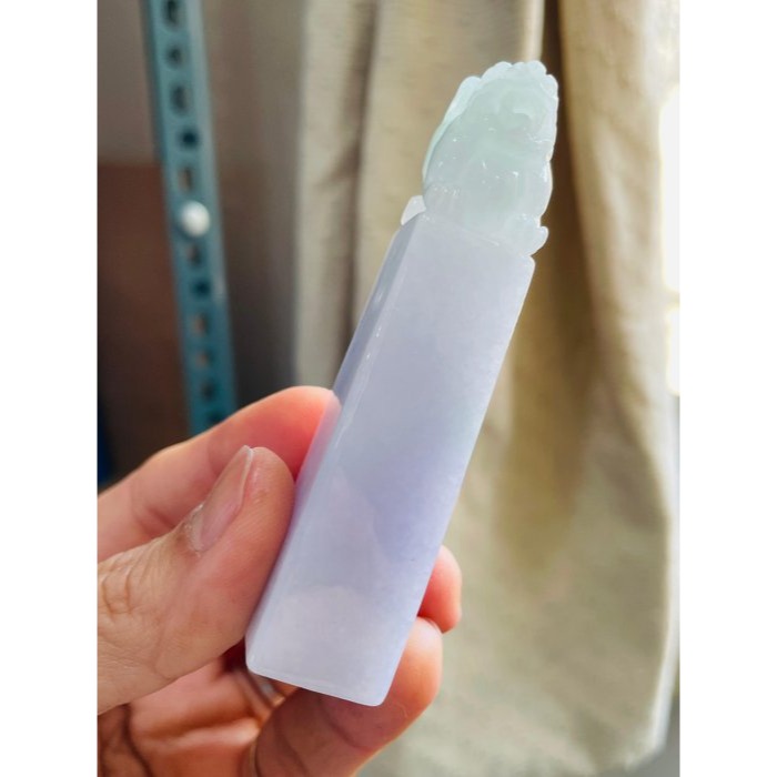 天然A貨緬甸玉 冰潤粉紫俏綠手工雕招財貔貅翡翠印章/方印 粉嫩紫綠分明 俏色巧雕 特色完美長印 大印體-細節圖3