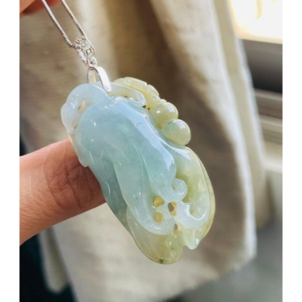 天然A貨緬甸玉 老坑藍綠俏梨黃雙彩手工透雕福祿瓜翡翠玉墜 冰帶膠感底妝 色滿不露白 鏤空立體飽滿佛手瓜-細節圖2