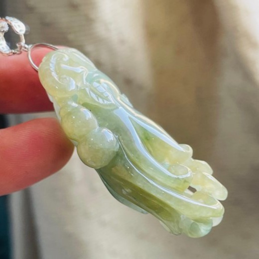 天然A貨緬甸玉 老坑藍綠俏梨黃雙彩手工透雕福祿瓜翡翠玉墜 冰帶膠感底妝 色滿不露白 鏤空立體飽滿佛手瓜-細節圖5