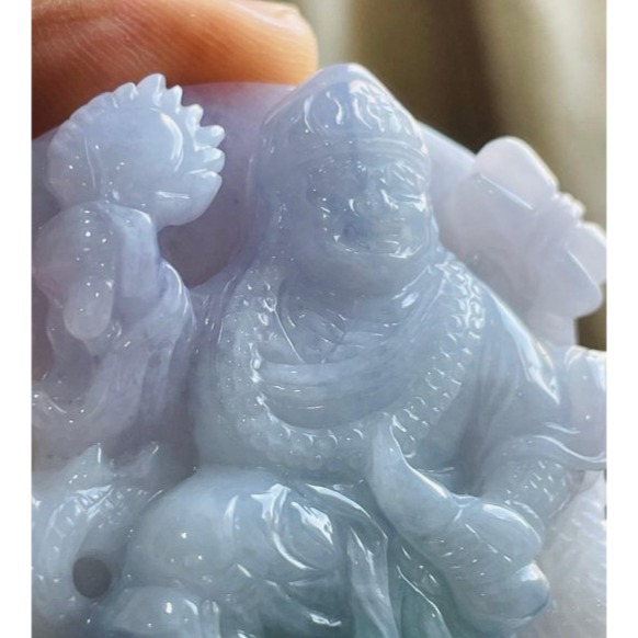 天然A貨緬甸玉 冰潤茄紫俏綠御龍羅漢濟公活佛翡翠玉牌 厚庄透光滿藍紫底色 茄紫陽綠添彩 一刀切方正牌型-細節圖2