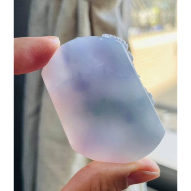 天然A貨緬甸玉 冰潤茄紫俏綠御龍羅漢濟公活佛翡翠玉牌 厚庄透光滿藍紫底色 茄紫陽綠添彩 一刀切方正牌型-細節圖7