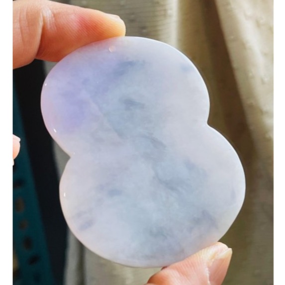 天然A貨緬甸玉 冰潤亮春彩帶飄花地藏王菩薩翡翠佛牌 粉嫩紫綠滿底色 滿滿紫飄花添彩 完美一刀切透手影-細節圖6