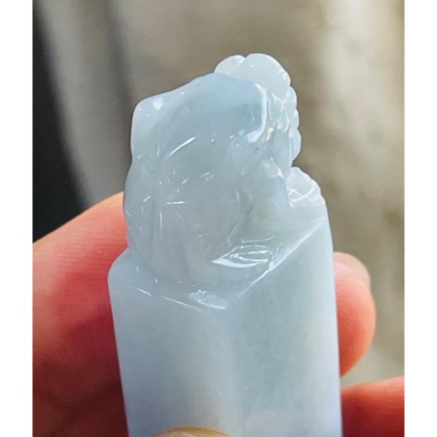 天然A貨緬甸玉 細潤藍綠手工雕招財納福貔貅翡翠印章/私章/方印 光滑細肉 勻稱滿底色 手捧元寶-細節圖6