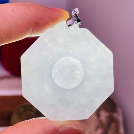 天然A貨緬甸玉 白冰太極八卦翡翠玉墜 冰冰乾淨透粉感 厚度足透手影好水頭-細節圖9