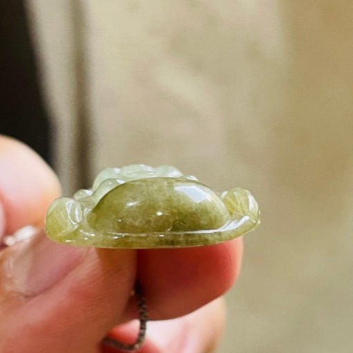 天然A貨緬甸玉 冰潤茶黃小佛公/笑彌勒翡翠隨意扣 天然冰潤黃 法像清晰肚飽滿 配戴無壓力大小-細節圖5