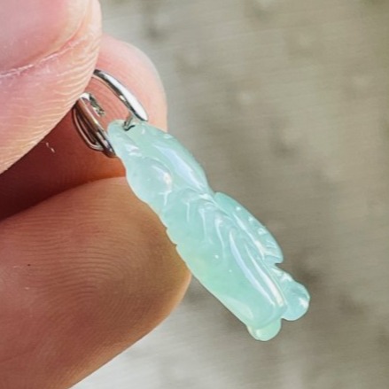 天然A貨緬甸玉 冰種青綠天賜良雞翡翠玉墜 起光感滿色冰綠 色純色滿勻稱 俏皮可愛小公雞-細節圖4