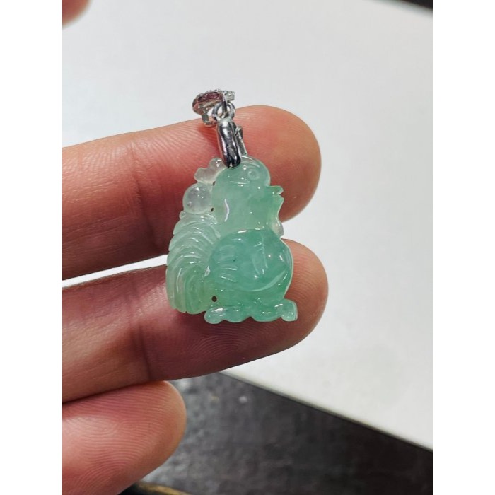 天然A貨緬甸玉 冰種青綠天賜良雞翡翠玉墜 起光感滿色冰綠 色純色滿勻稱 俏皮可愛小公雞-細節圖9